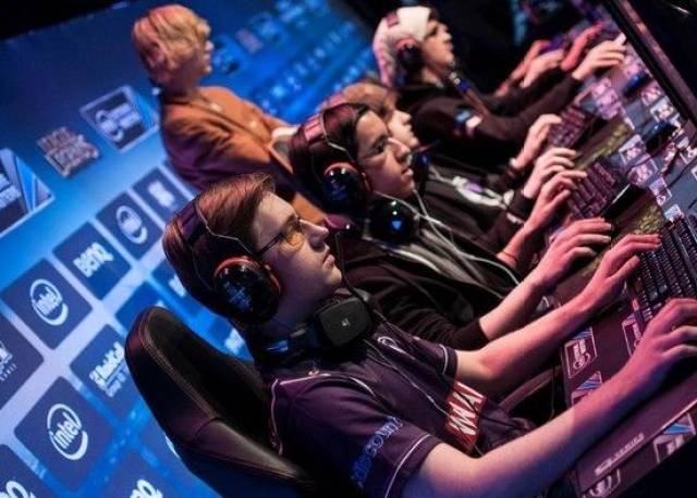 凭借在莱比 凭借在莱比